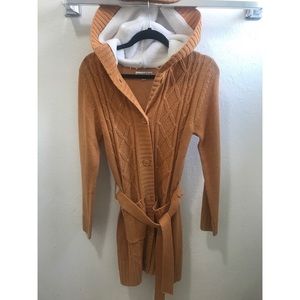 Comfortable cardigan with a hood